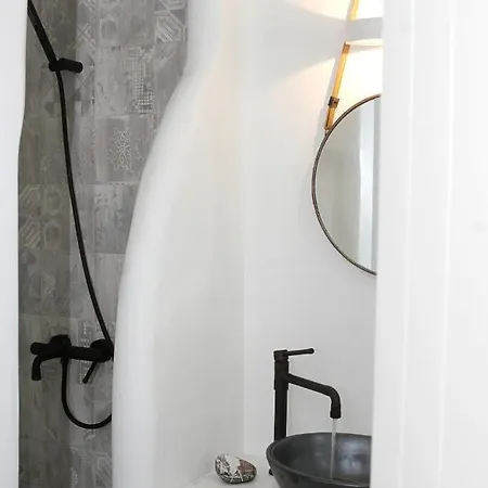 5 Traditional Hotel Livadi (Astypalaia)