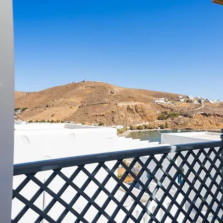 5 Traditional Hotel *