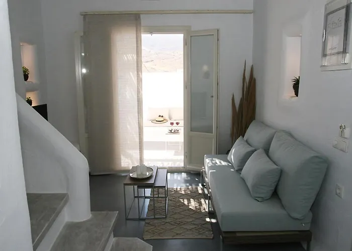 5 Traditional Livadi (Astypalaia)