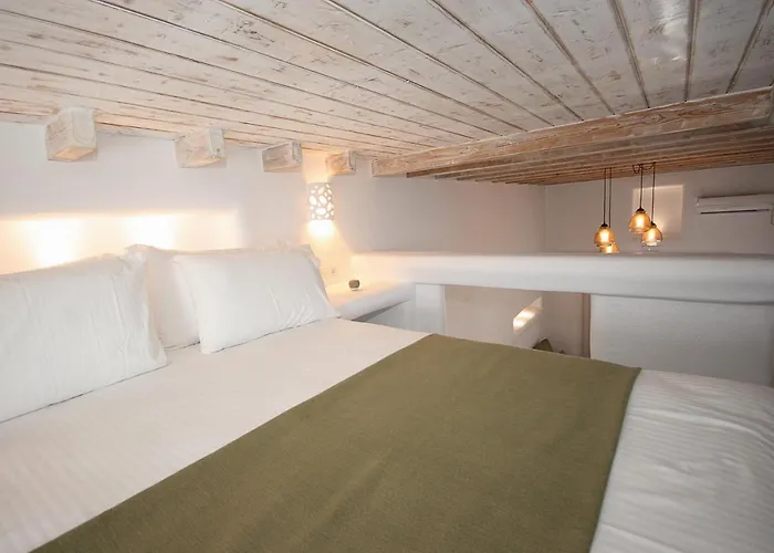 5 Traditional * Livadi (Astypalaia)