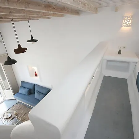 5 Traditional Szálloda *