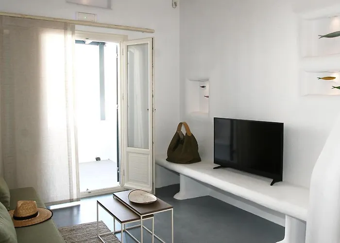 5 Traditional Szálloda *